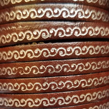 5 mm flat leather with scroll pattern